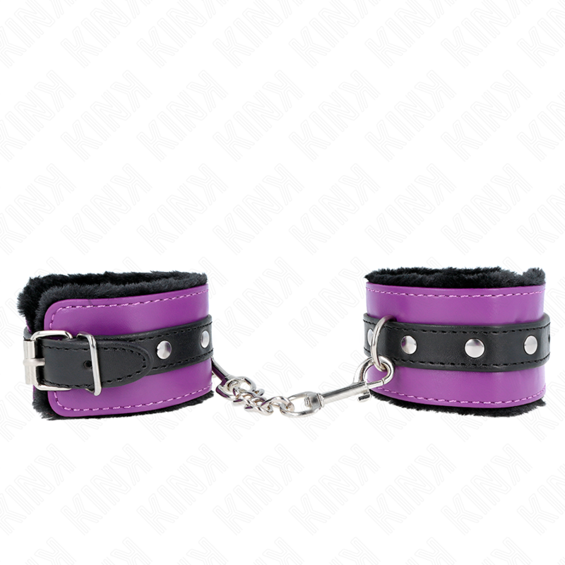 img_189371_19eea9573e2532b1ef038c3ced9fa7e8_1.png KINK - PREMIUM FUR LINED WRIST RESTRAINTS BLACK WITH PURPLE / BLACK BELT ADJUSTABLE 17-29 CM X 6 CM - Imagen 1