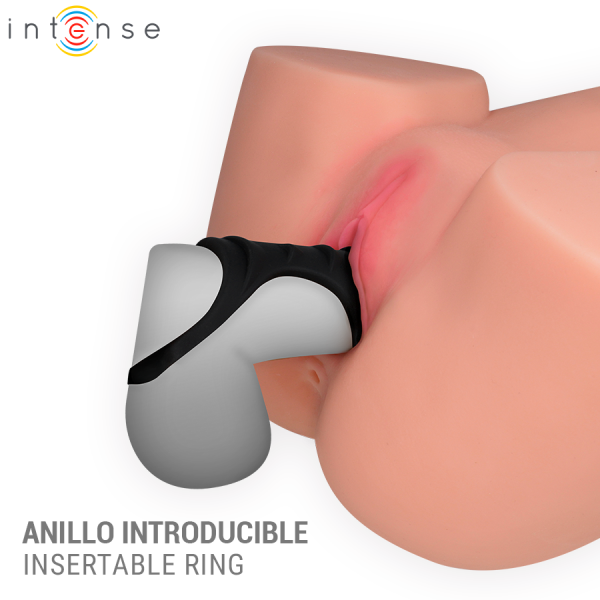 Anillo insertable en juguete íntimo femenino