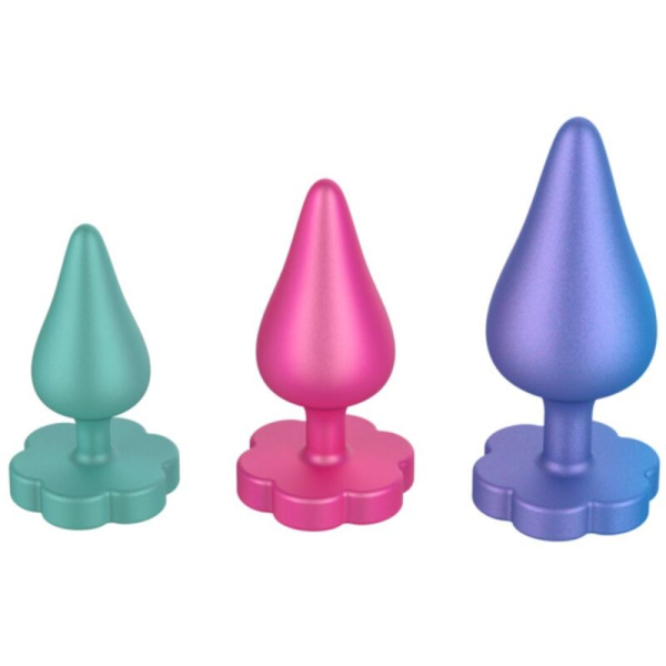 Tres plugs anales de silicona de colores